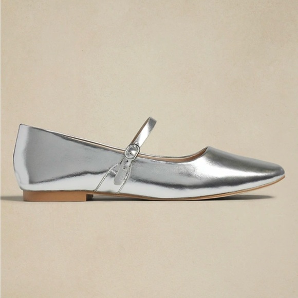 Banana Republic Metallic Silver Ballet Flats - Picture 1 of 6